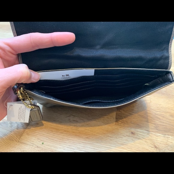 Leather Coach purse - Gold with tags on - Picture 3 of 4